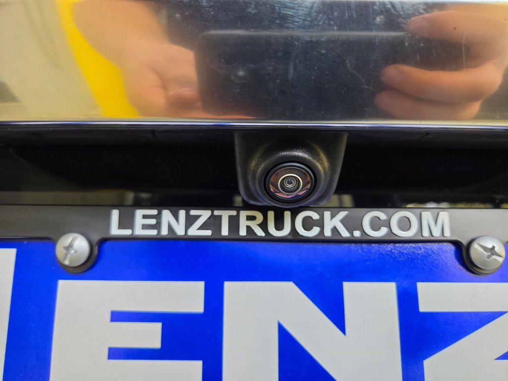 Used 2022 GMC Yukon XL Denali AWD/4WD image 8