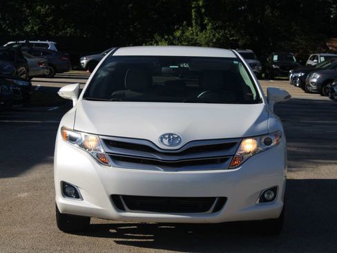 Used 2013 Toyota Venza XLE image 2