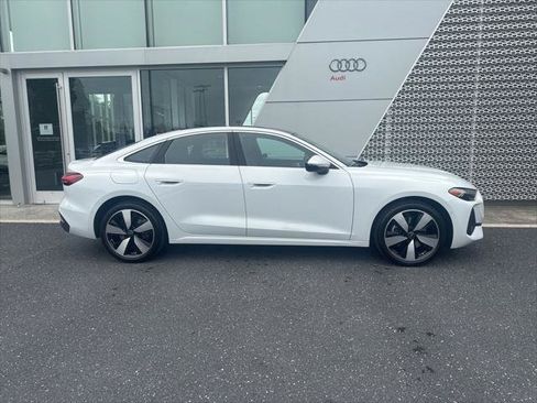 Used 2025 Audi A5 2.0T Premium Plus w/ Premium Plus AWD/4WD image 3