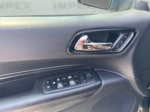 Used 2022 Dodge Durango GT RWD image 18