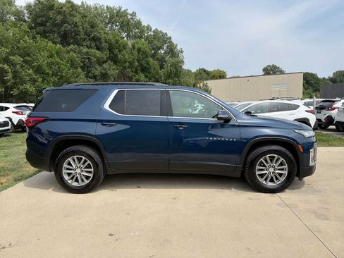 Used 2023 Chevrolet Traverse LT AWD/4WD image 7