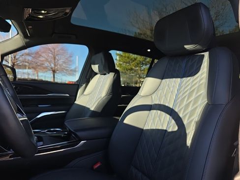 Certified 2025 Cadillac Escalade IQ Sport 1 image 40