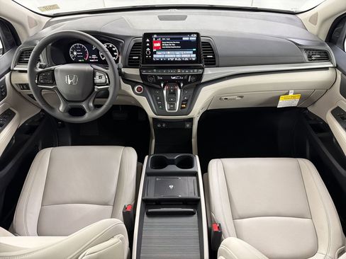 New 2026 Honda Odyssey EX-L image 17