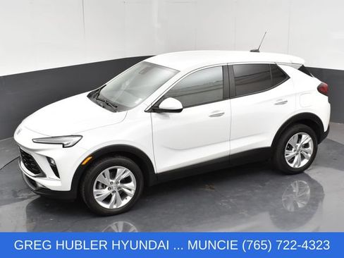 Used 2024 Buick Encore GX Preferred w/ Comfort Package FWD image 30