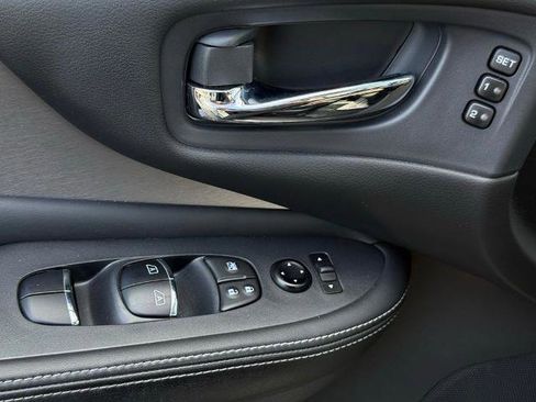 Certified 2023 Nissan Murano SL w/ SL Moonroof Package FWD image 22