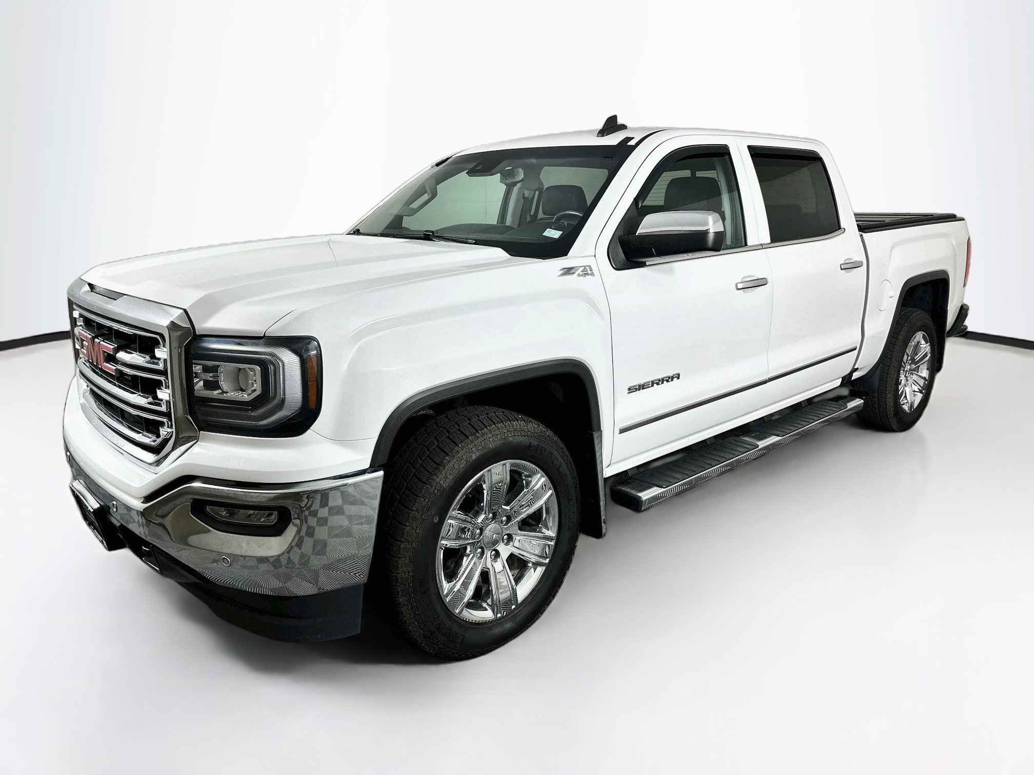 Used 2018 GMC Sierra 1500 SLT AWD/4WD image 3