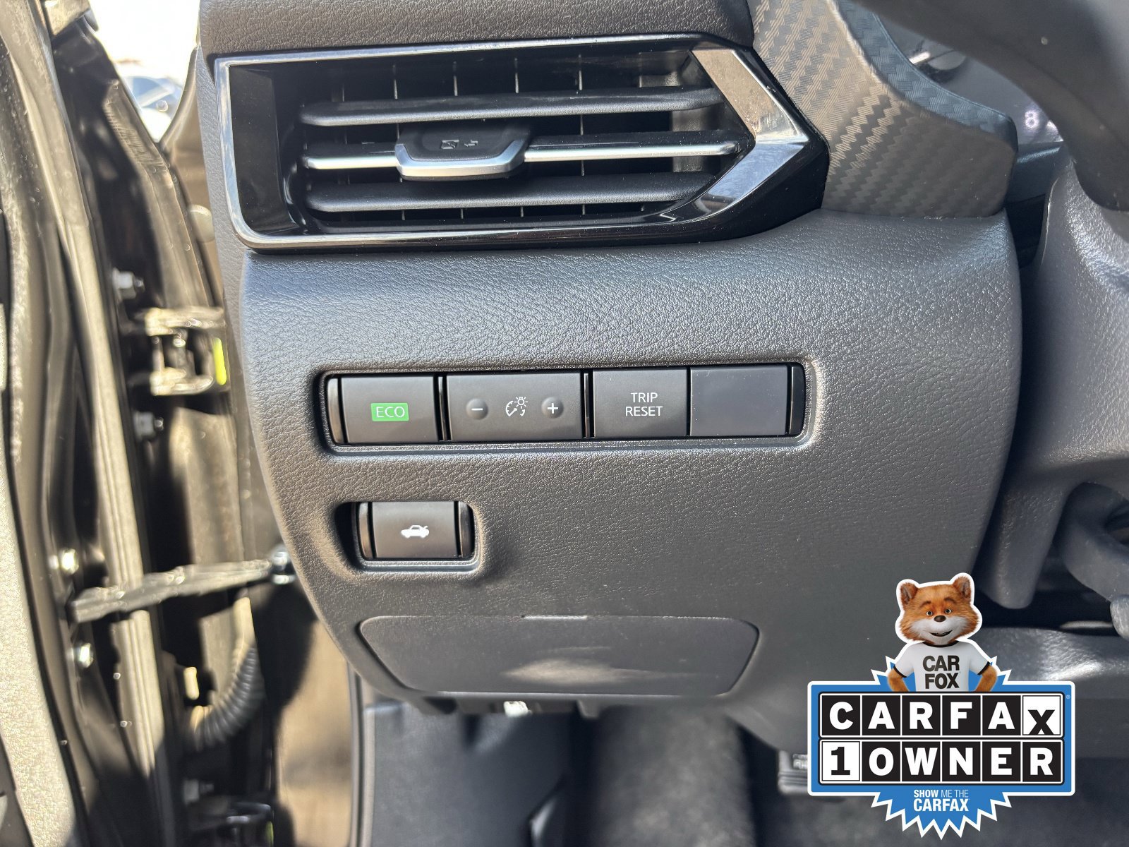 Used 2025 Nissan Sentra SR FWD image 33