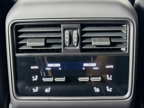 New 2026 Porsche Cayenne image 26