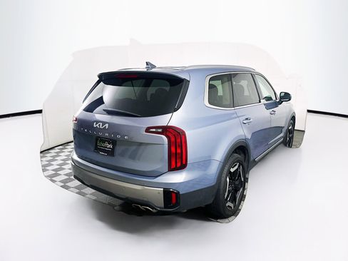 Used 2025 Kia Telluride S FWD image 9