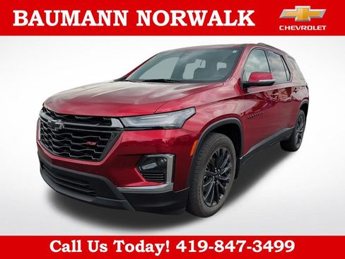 Used 2023 Chevrolet Traverse RS AWD/4WD image 3
