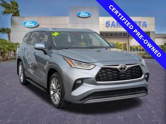 Used 2024 Toyota Highlander Platinum FWD video 1