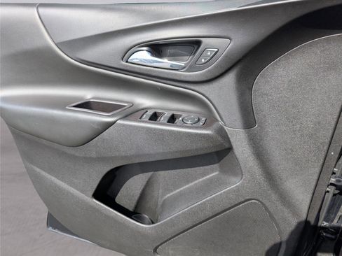 Used 2021 Chevrolet Equinox LT image 8