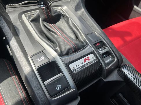 Used 2019 Honda Civic Type R image 27