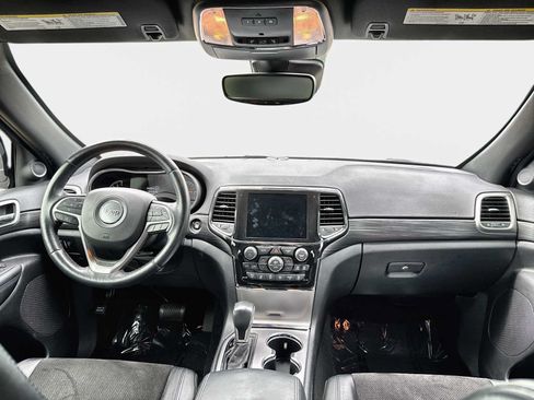 Used 2022 Jeep Grand Cherokee Laredo X AWD/4WD image 21
