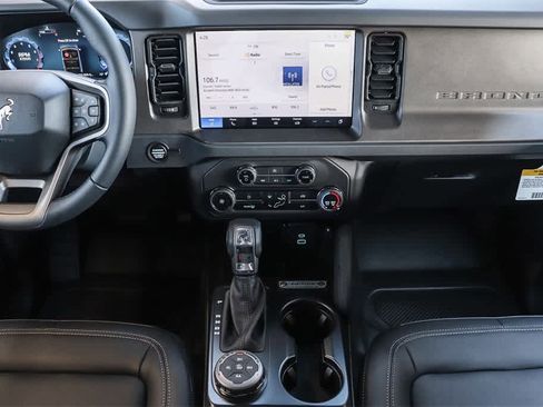 New 2025 Ford Bronco Badlands w/ Sasquatch Package image 13