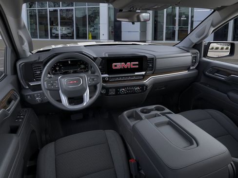 New 2026 GMC Sierra 1500 SLE image 3