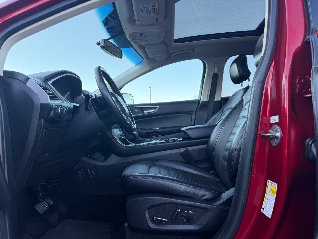 Used 2018 Ford Edge SEL w/ Equipment Group 201A FWD image 5
