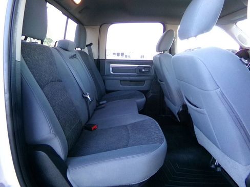 Used 2019 RAM 1500 Big Horn AWD/4WD image 15