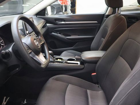 Used 2023 Nissan Altima 2.5 SV FWD image 17