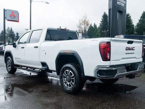 Used 2024 GMC Sierra 3500 Pro image 4