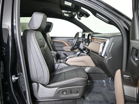 Used 2026 GMC Canyon Denali AWD/4WD image 14
