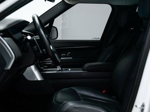Used 2023 Land Rover Range Rover Autobiography image 12