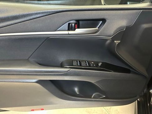 Used 2025 Toyota Camry LE FWD image 22
