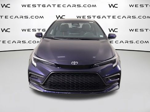 Used 2023 Toyota Corolla SE FWD image 2