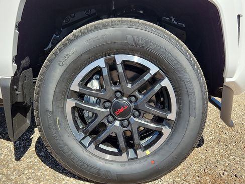 New 2025 Toyota Tacoma TRD Sport image 6