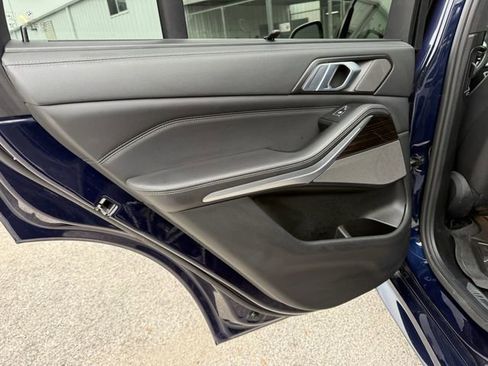 Used 2021 BMW X5 M50i w/ Executive Package image 16