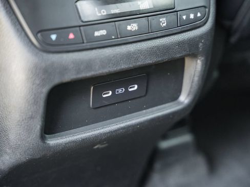 Used 2024 Honda Pilot EX-L image 34
