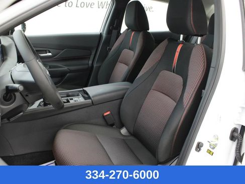 New 2026 Nissan Sentra SR w/ Floor Mat Package image 12