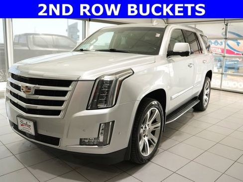 Used 2019 Cadillac Escalade Premium Luxury AWD/4WD image 6