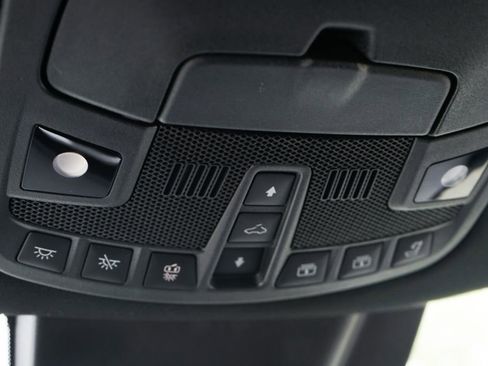 Used 2020 Lincoln Navigator Reserve w/ Equipment Group 208A Reserve image 33