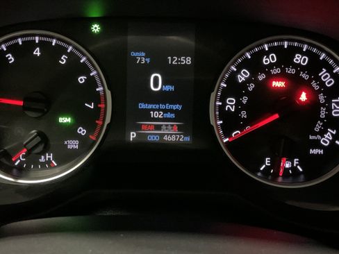 Used 2020 Toyota RAV4 XLE w/ Convenience Package AWD/4WD image 12