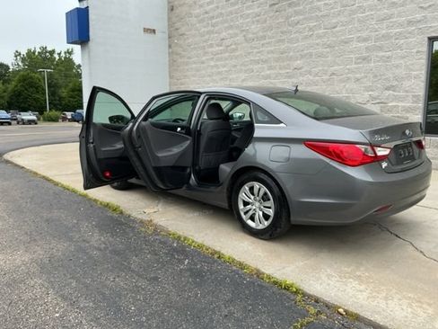 Used 2012 Hyundai Sonata GLS FWD image 10