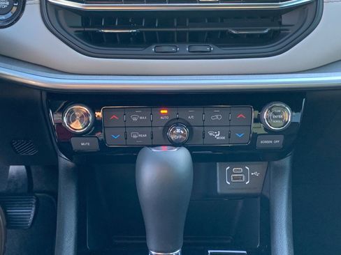 New 2026 Jeep Compass Limited image 21