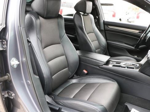 Used 2020 Honda Accord Sport image 33