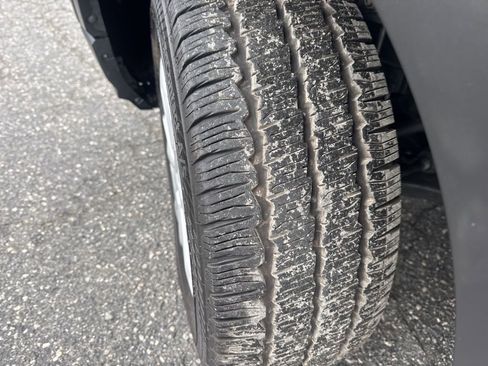 Used 2024 Ford Transit 250 Low Roof w/ Exterior Upgrade Package image 24