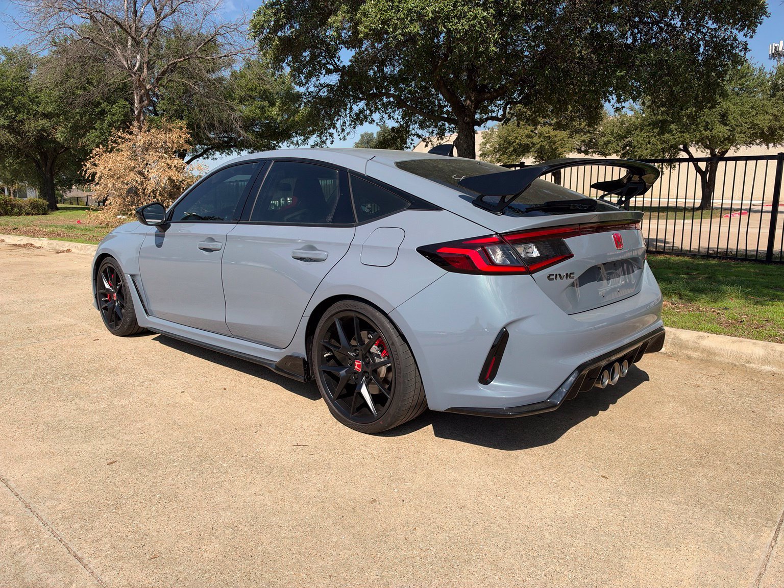 Used 2023 Honda Civic Type R image 4