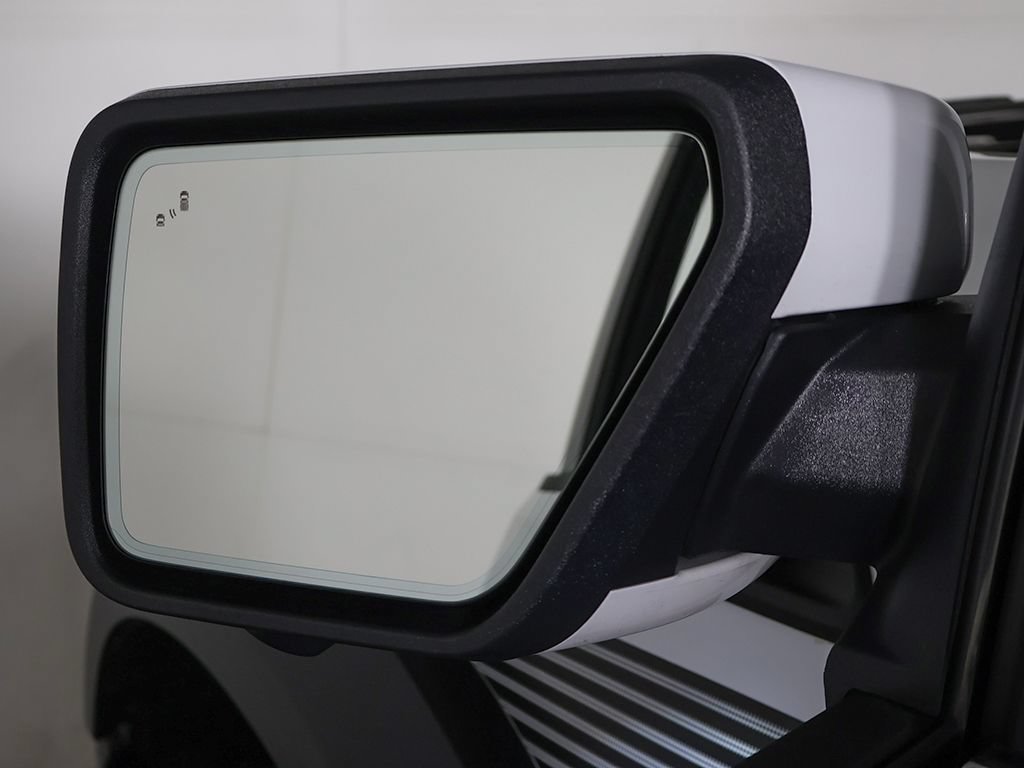 Used 2025 Ford F150 Raptor AWD/4WD image 38