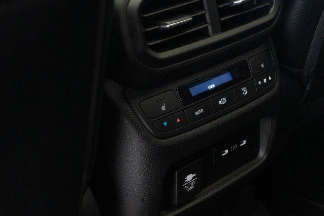 Certified 2024 Honda Pilot Elite image 16