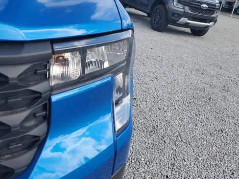 New 2026 Ford Maverick XLT FWD image 4