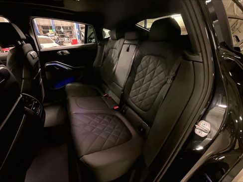 Used 2025 BMW X6 xDrive40i w/ Climate Comfort Package image 20