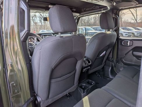 Used 2021 Jeep Wrangler Unlimited Sport image 16