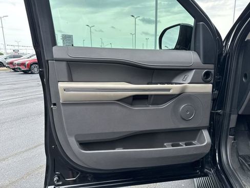 Used 2020 Ford Expedition XLT w/ Equipment Group 201A RWD image 10