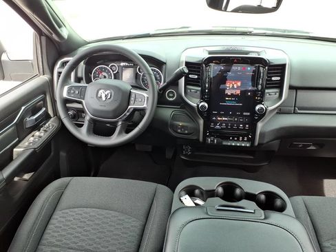 Used 2026 RAM 2500 Big Horn AWD/4WD image 22