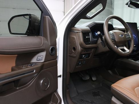 Used 2024 Ford Expedition Max King Ranch image 58