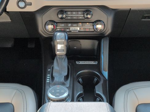 Used 2024 Ford Bronco Wildtrak AWD/4WD image 17