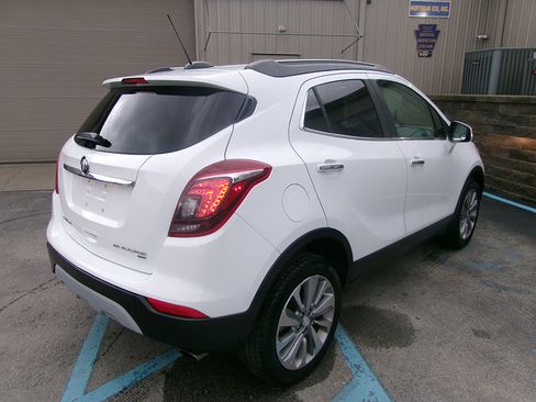 Used 2018 Buick Encore Preferred image 5